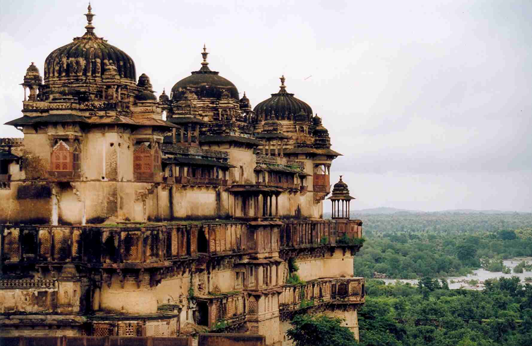 बुंदेलखंड, भारत स्मार्ट सिटी कॉन्क्लेव में उत्तर प्रदेश को तीसरा स्थान प्राप्त हुआ।